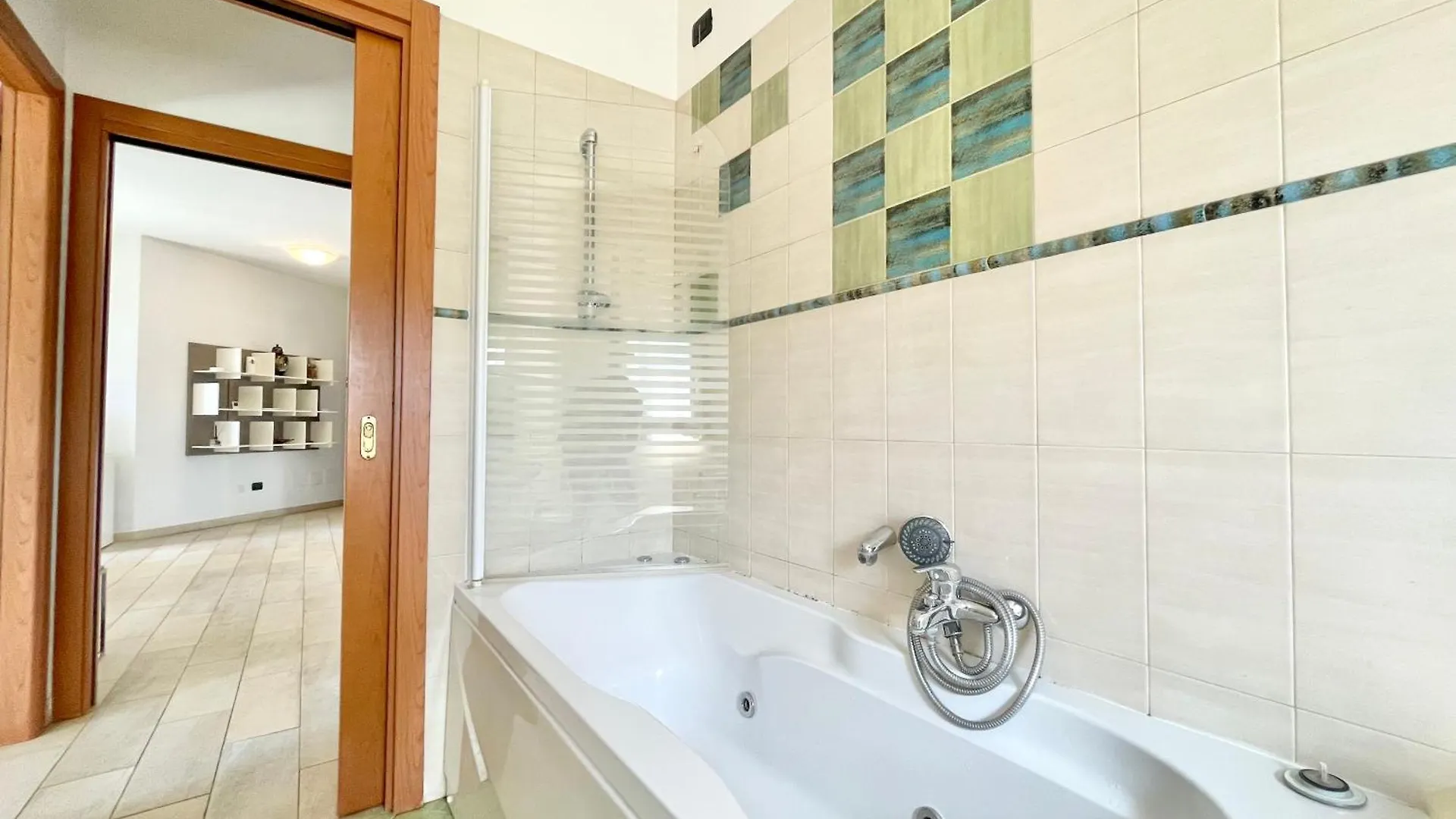 Apartamento Bilocale Con Terrazzo E Parcheggio - Alba Blu Rímini